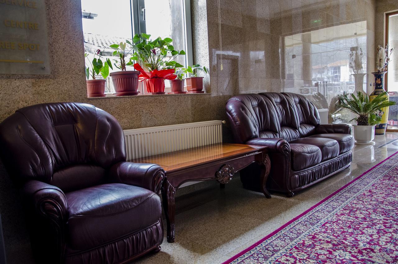 Rubis Hotel Rudozem Buitenkant foto