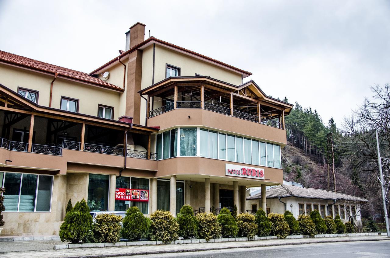 Rubis Hotel Rudozem Buitenkant foto