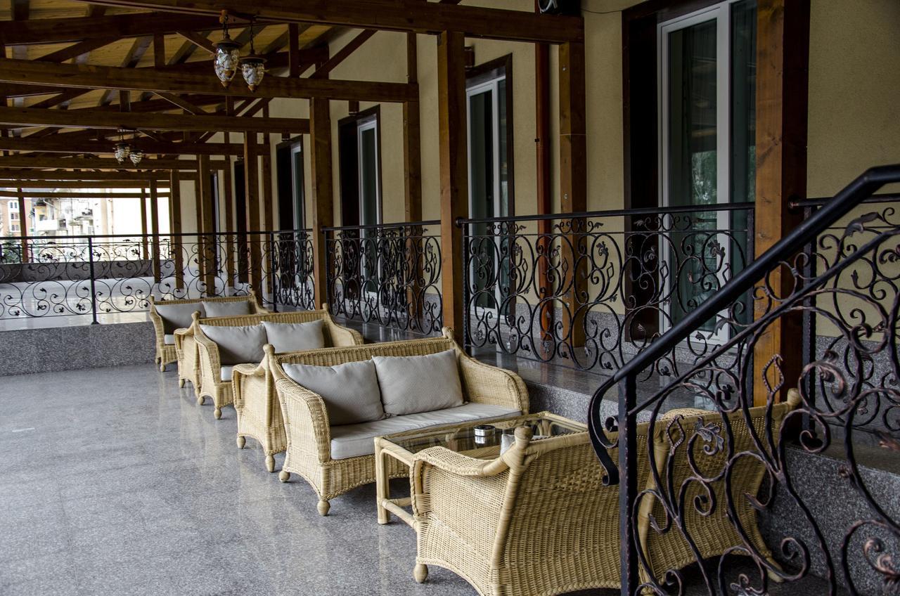 Rubis Hotel Rudozem Buitenkant foto